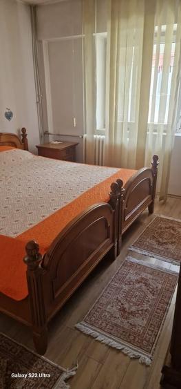 Apartament cu 2 camere decomandat în 1 Mai