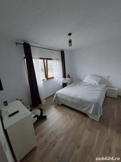 Casă cu 3 camere cu Teren 6000 Mp în Central