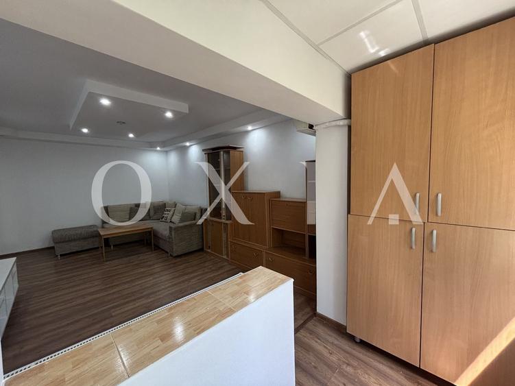 Apartament cu 3 camere decomandat, mobilat în Cetății