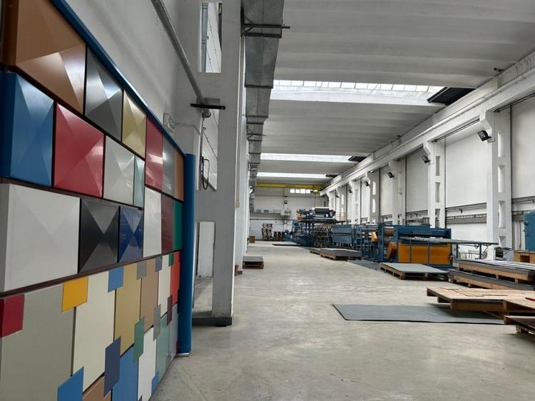 Spațiu industrial, de 750 mp, în Central