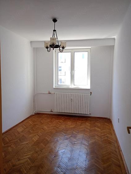 Persoana fizica vand apartament ultracentral Constanta, ideal investitie - 8
