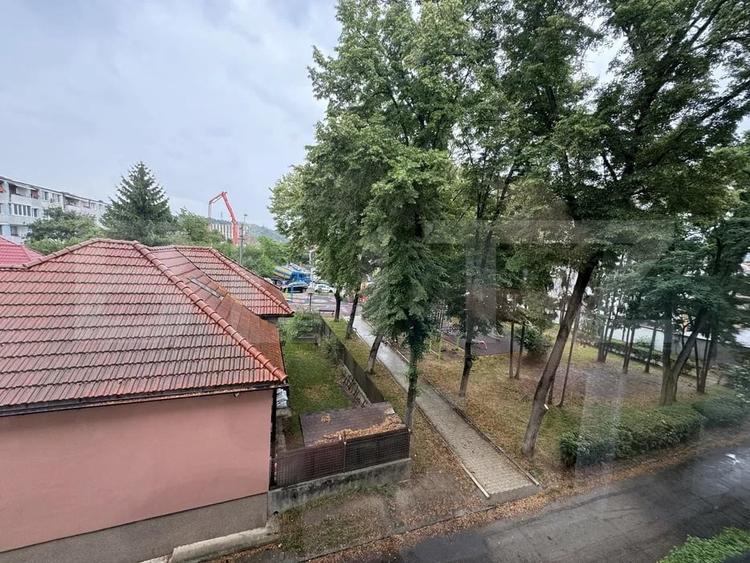 Apartament cu 2 camere semidecomandat în Grigorescu