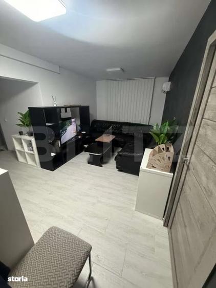 Apartament cu 5 camere decomandat, mobilat în Micro 3
