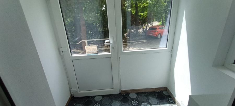 Apartament cu 2 camere decomandat în Exterior Vest