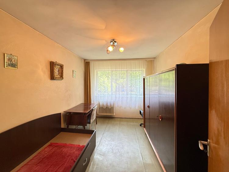 Apartament cu 3 camere decomandat în P-ța Gorjului