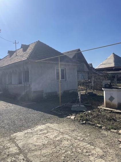 Casa de vanzare , in Oituz la strada Principala , teren 1200 mp - 5