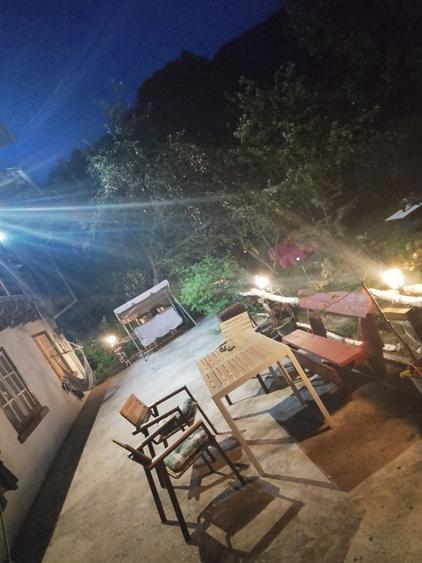 Inchiriez vila Paste - 4