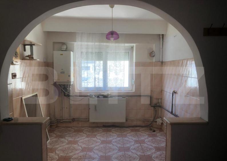 Apartament de vanzare, cu 3 camere, 63 mp, zona M16 - 2