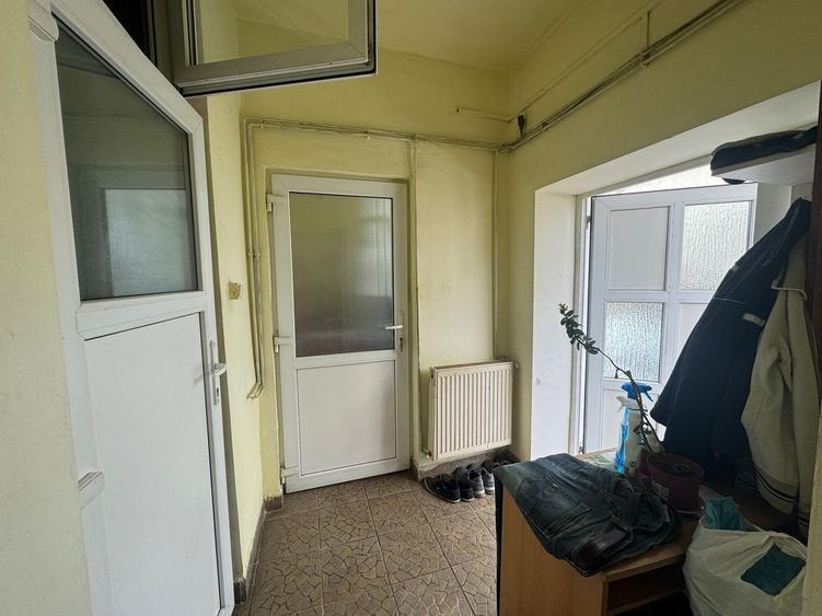 Apartament 1 camera decomnadat, 40mp la casa, curte comuna+pod-Central - 9