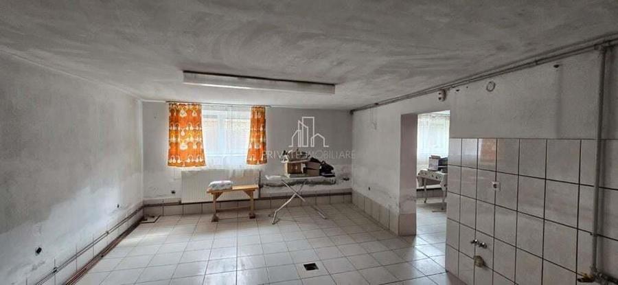 Casa/ Spalatorie chimica de vanzare in Sighisoara - 4
