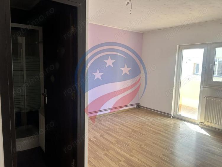 Vila D+P+E+M, 400 mp construi?i, curte 400 mp, 3 intrari - 3