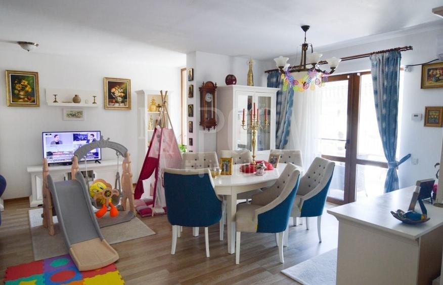 Apartament 4 camere de vanzare in Floresti - 2