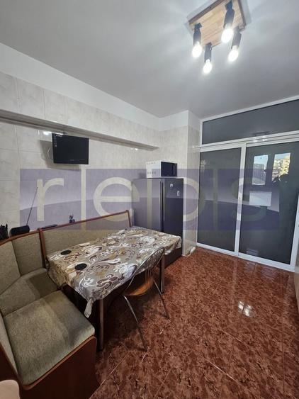 VÂNZARE 3 CAMERE | ZONA TITAN | CENTRALA PROPRIE - 9