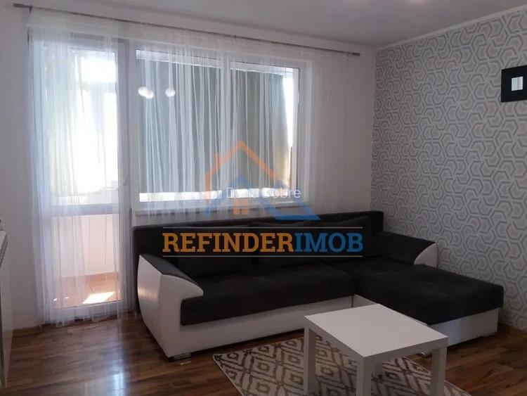 3 camere metrou Piata Sudului