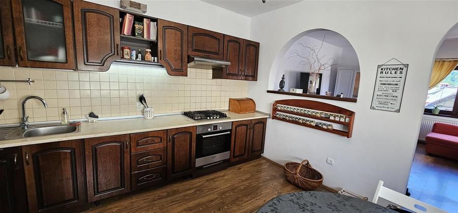 Casa cu curte Schei - 7