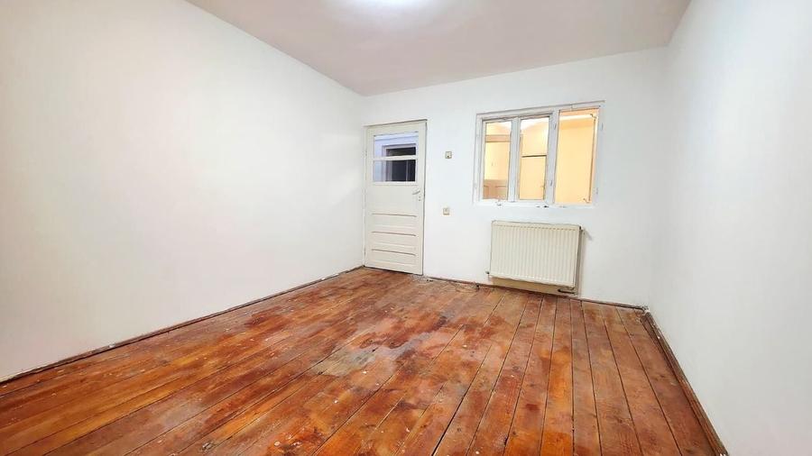 Oportunitate Unică: Casă cu 4 Camere, Curte Generoasă și Îmbunătățiri - 5