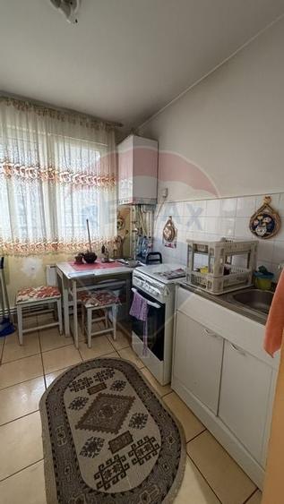 Apartament cu 2 camere de vânzare în zona Mazepa 1 - Galati - 4