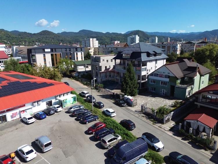 Spațiu / birouri în suprafață de 1200 / 1300 mp teren Central BM - 19