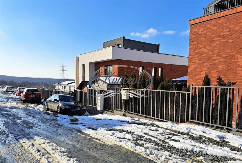 Duplex pe strada Eugen Ionesco - 1