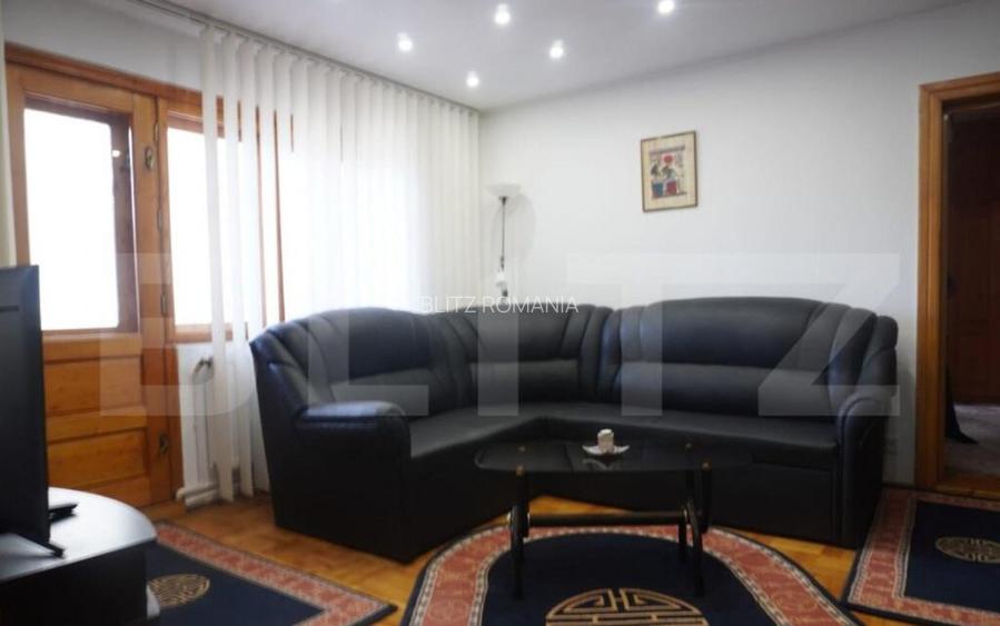 Apartament 3 camere, etaj intermediar, 65mp, zona Mara?e?