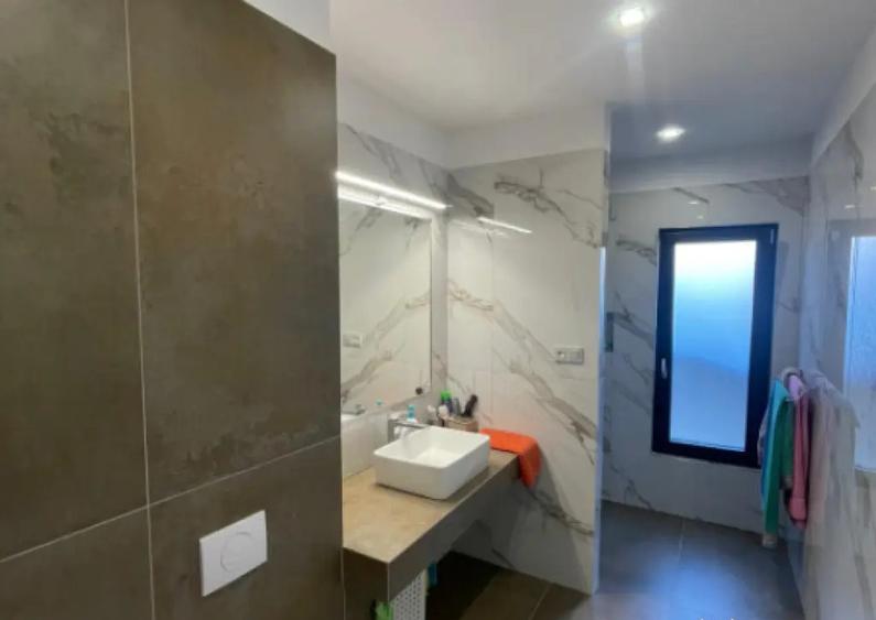 Casa ultramoderna construc?ie 2025 | 252 mp utili | t - 1