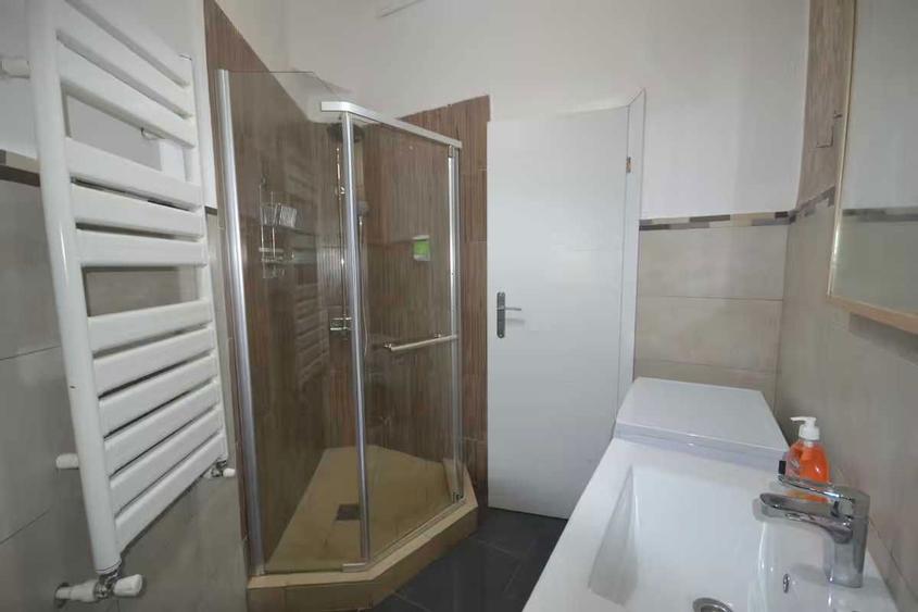 inchiriez apartament blv dacia piata gemini - 1