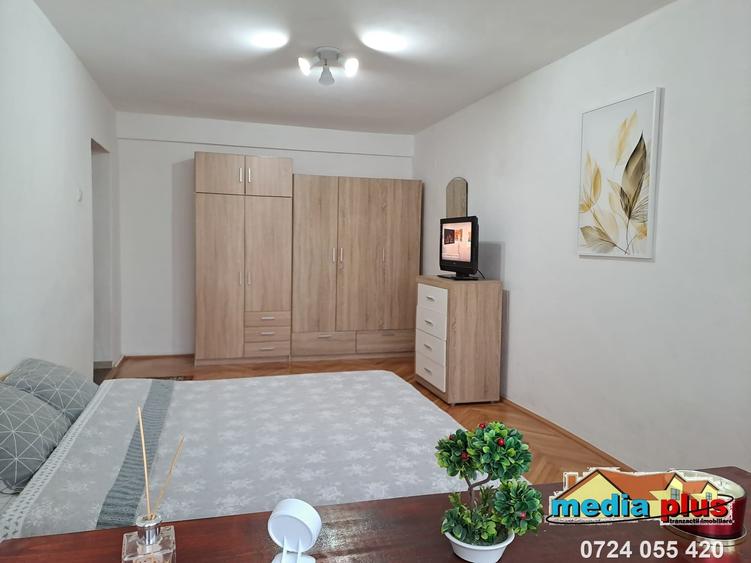 De închiriat apartament cu 2 camere, decomandat, situat în zonă Ultracentrală, - 3