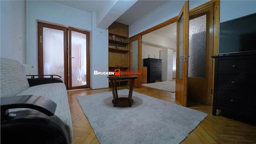 Apartament cu 4 camere în Ultracentral