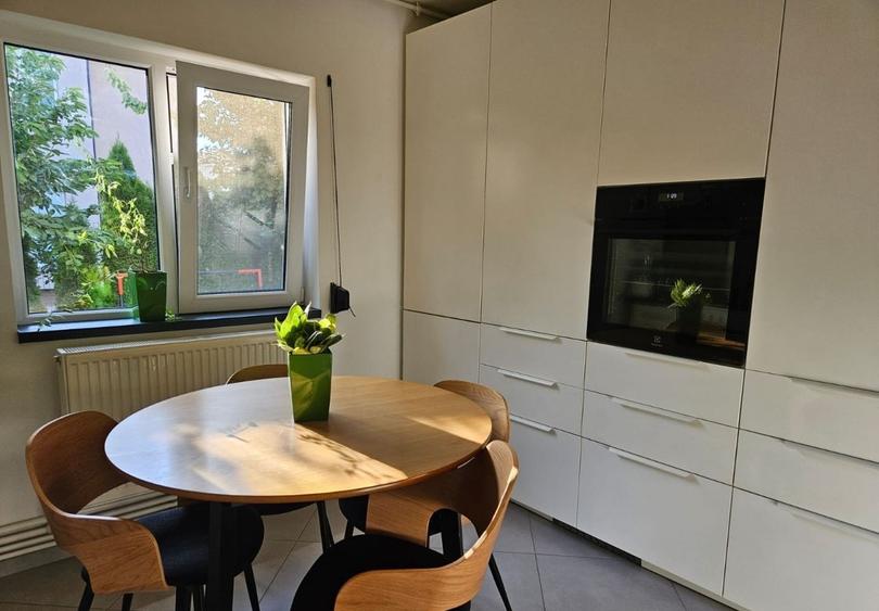 Casa P+M - Valu lui Traian - 155.000 euro (Cod E11) - 3