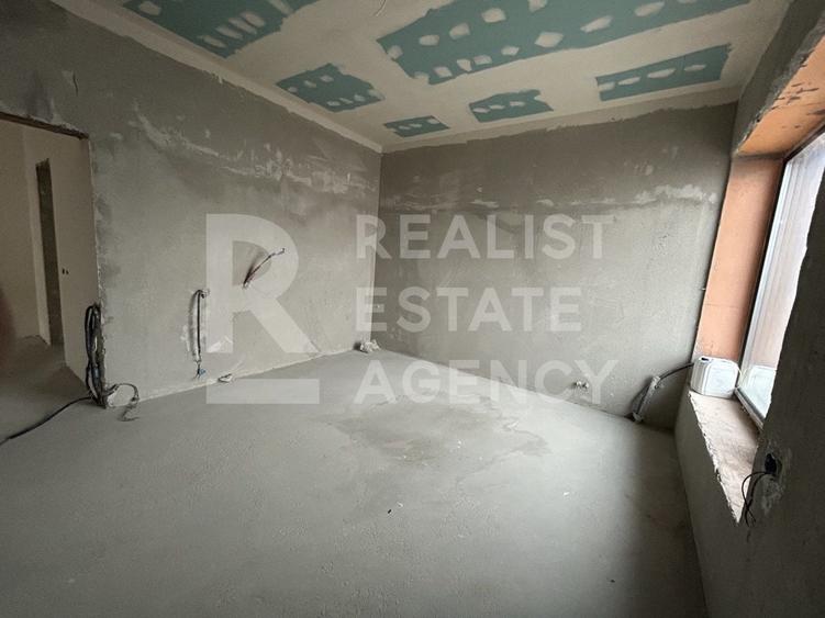 Casă P+1, 315 m² utili | Teren 1.530 m² | Pe malul lacului Ostratu - 7