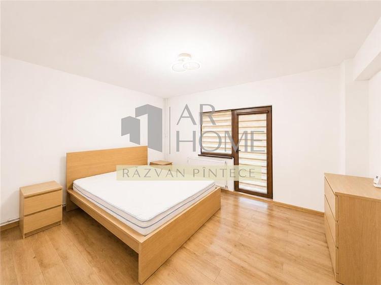 Apartament cu 3 camere decomandat, mobilat în Democrației