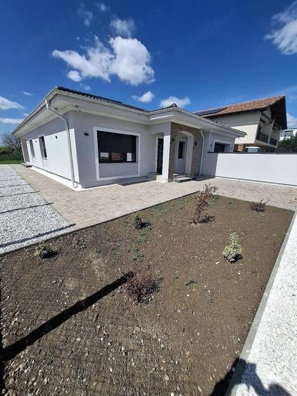 Proprietar, vand casa individuala pe parter-Dumbravi?a - 4