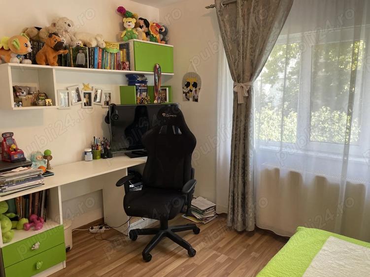 Vand apartament 2 camere, etaj 3 - 3