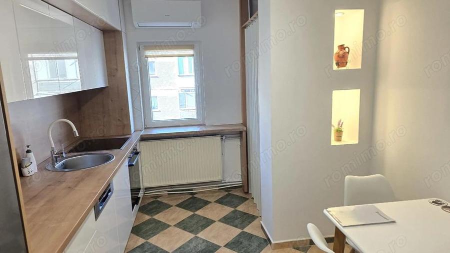 Vand apartament cu 3 camere decomandat in Deva, ultracentral (Al. Neptun), et 3, mobilat, utilat - 4