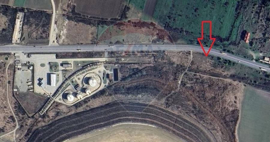 Teren 4,950mp Almaj / DE 70 / zona Depozit  ROMPETROL - 3