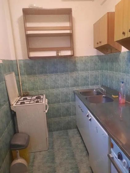 dau in chirie garsoniera 27mp n manastur etaj4 din 10 cu lift cona Big - 4