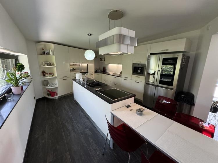 Casa Individuala De Inchiriat, Piscina, 225mp, Zona Teilor - 17