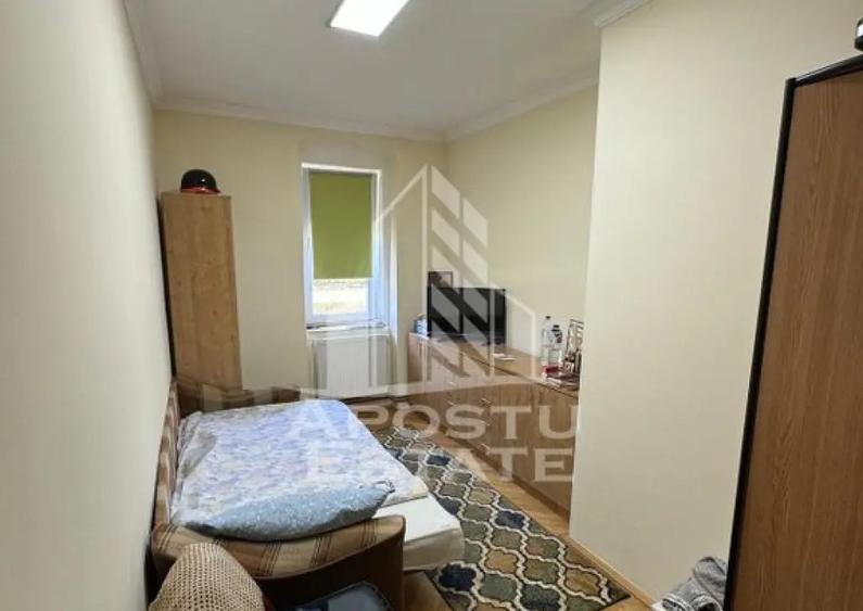 Casa cu piscina si 5 camere in Dinias - 12