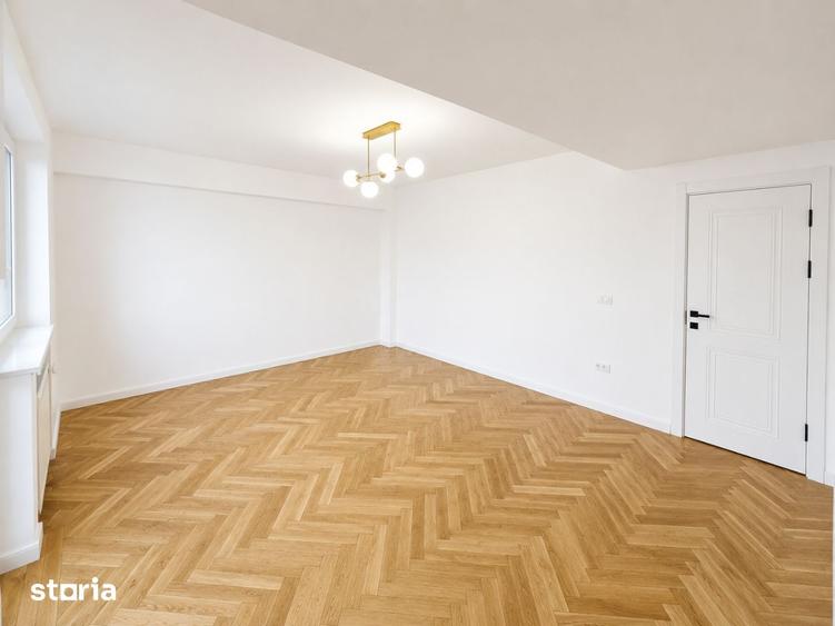 Apartament cu 3 camere decomandat în Centrul Istoric