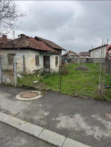 Casa demolabila teren 425 mp, Catargiu - 2