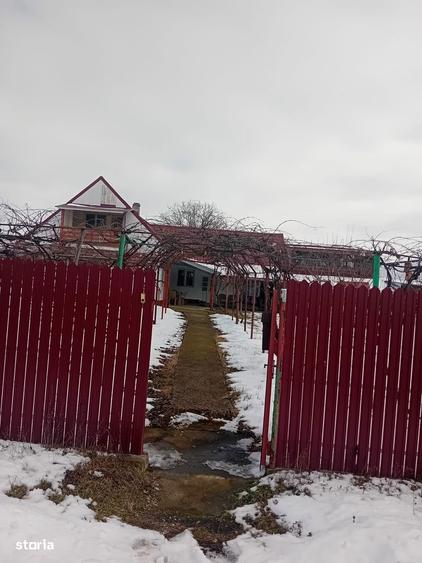 Casa + 5000 mp in Girov la 10 km de Piatra Neamt. - 10