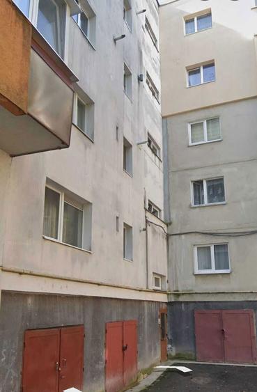 Vand apartament 3 camere + garaj propriu ZORILOR - 1