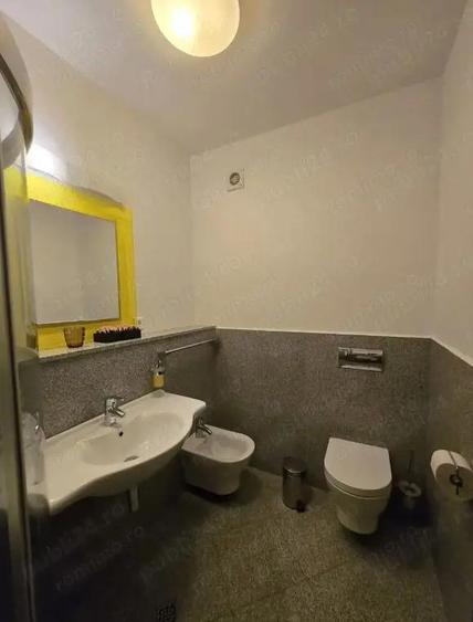 Ap 3 camere Mamaia, decomandat, la etajul 7, vedere mare - 1