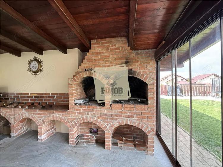 Casă cu 6 camere cu Teren 654 Mp în Central
