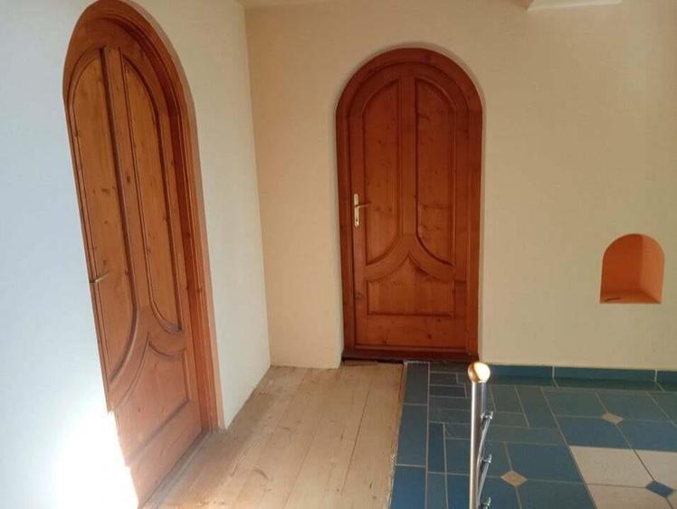 CASA 6 camere CU MANSARDA cu un design deosebit si o arhitectura futurista - 14