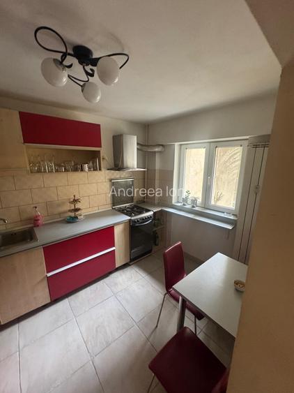 Apartament cu 3 camere decomandat în Sebastian Apartament cu 3 camere decomandat în Sebastian