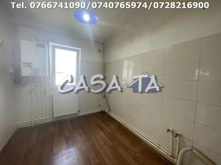 Apartament 3 Camere, Etaj 4, Strada Aleea Teilor - Zona 9 Mai - 4