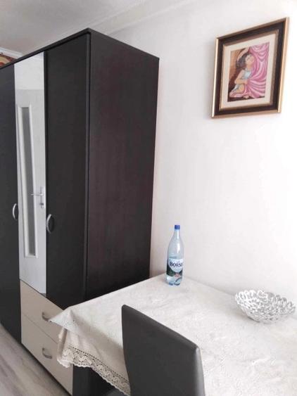 Apartament cu 1 camera, decomandat, etajul 3/5, zona Alexandru Cel Bun - 4