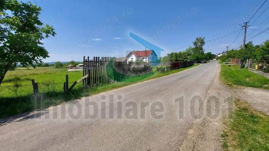 Cicarlau, teren intravilan, zona de case, suprafata 2936 mp - 4