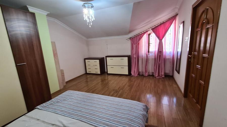 Apartament 4 camere spatios , zona Trocadero - 15